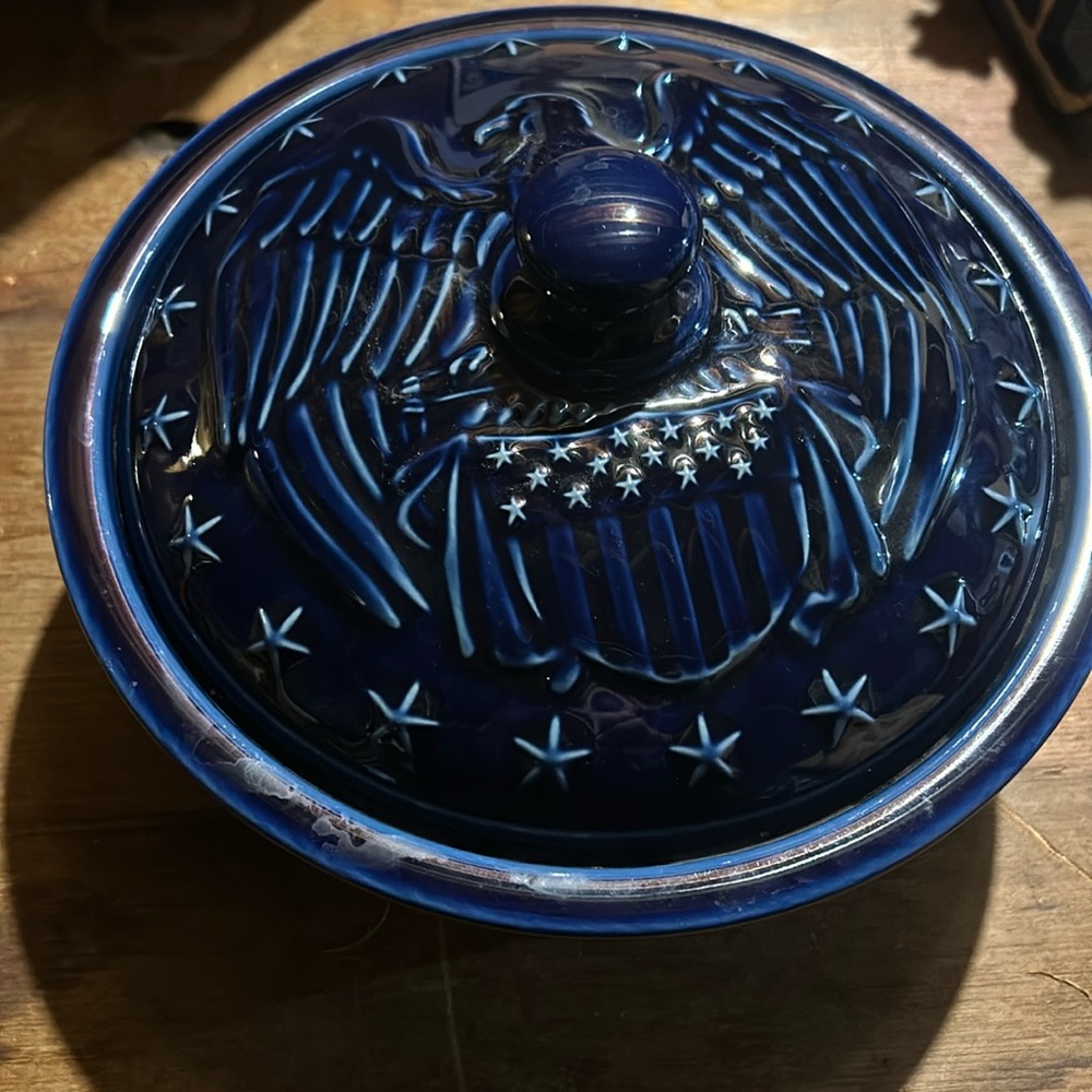 Longaberger American Eagle crockery with lid.